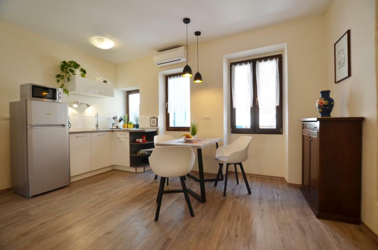Bruno Apartment Rovinj Exteriör bild